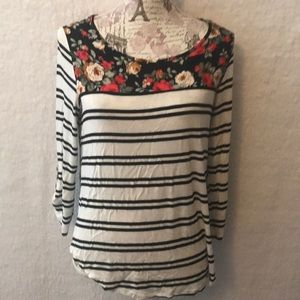 LE LIS black and white stripe floral top